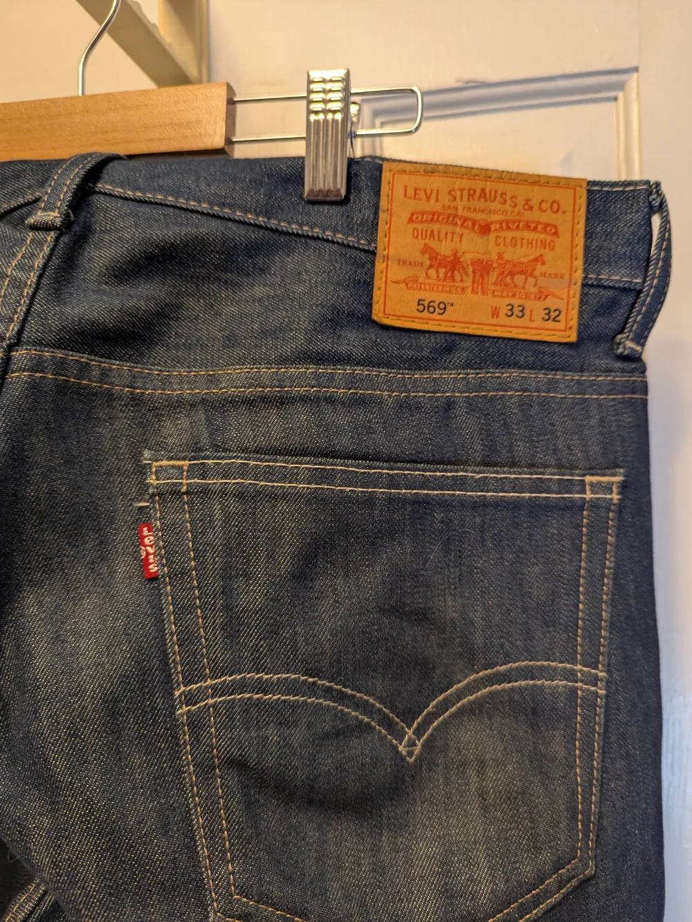 Levi's 569 NWOT Indigo Straight-Leg Jeans
